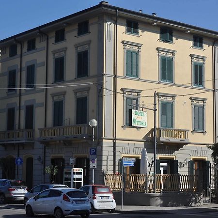 Hotel Vittoria Viareggio Exterior foto