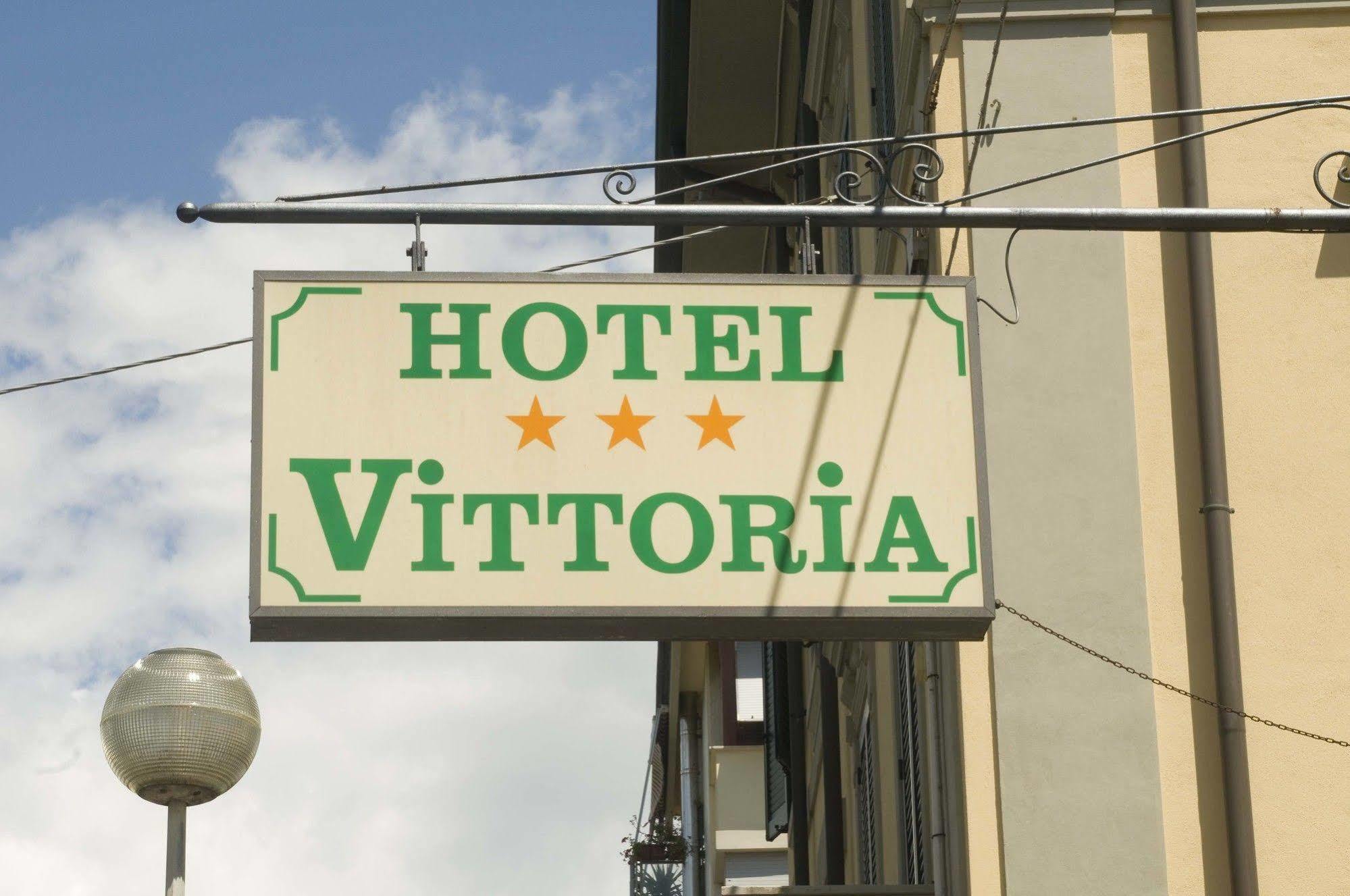 Hotel Vittoria Viareggio Exterior foto